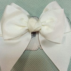 Belén Costales lazo falla doble beige