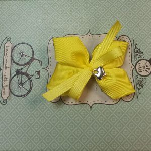 Belén Costales lazo hoja corazón amarillo limón