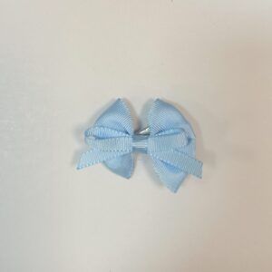 Belén Costales lazo aspa azul bebé